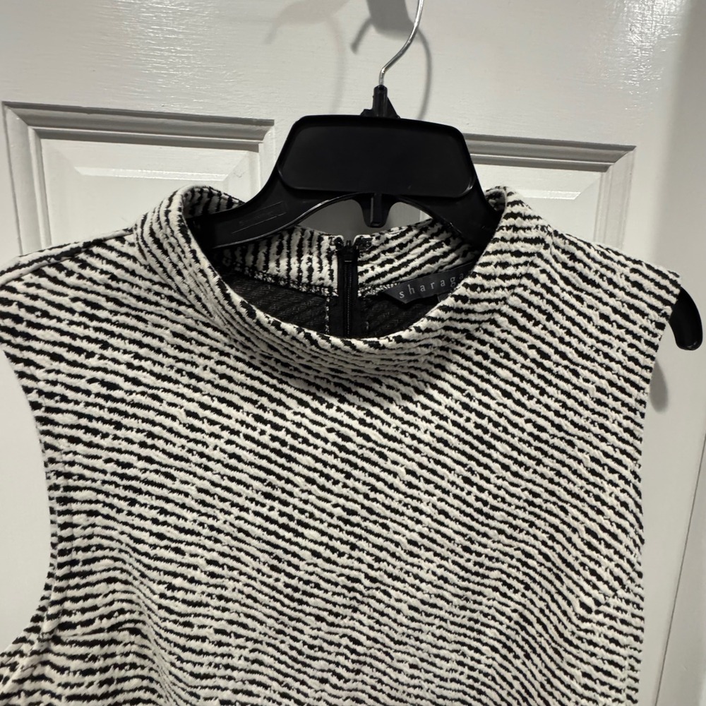Sharagano Sleeveless Textured Knit Sheath Dress – Size 14 – Monochrome Pattern - Picture 2 of 5